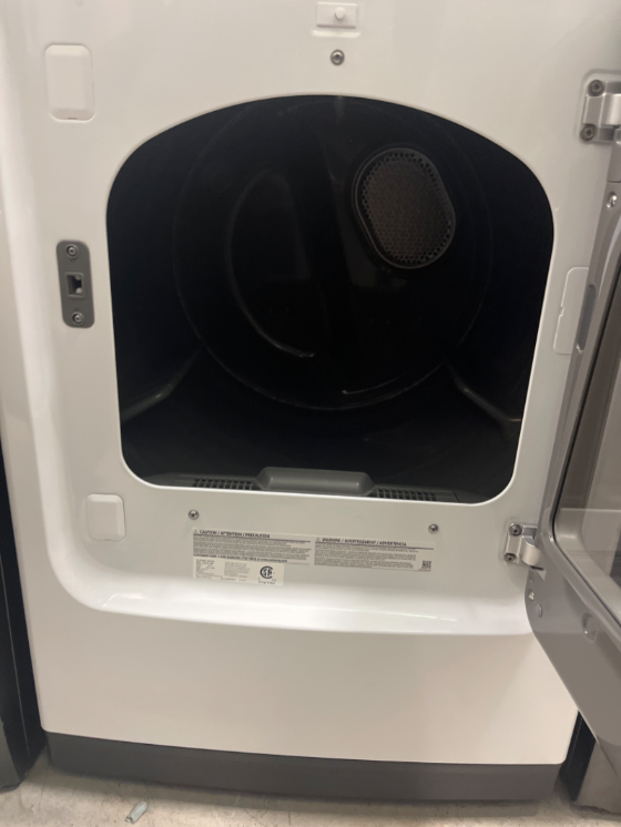 SAMSUNG DVE55CG7100W - Electric Dryer at Doraville Store