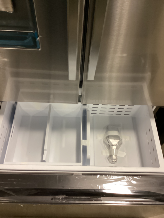 SAMSUNG RF27CG5400SR - Refrigerator at Doraville Store