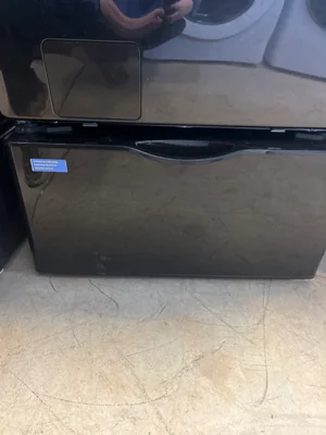 SAMSUNG WE402NV - PEDESTAL at Doraville Store