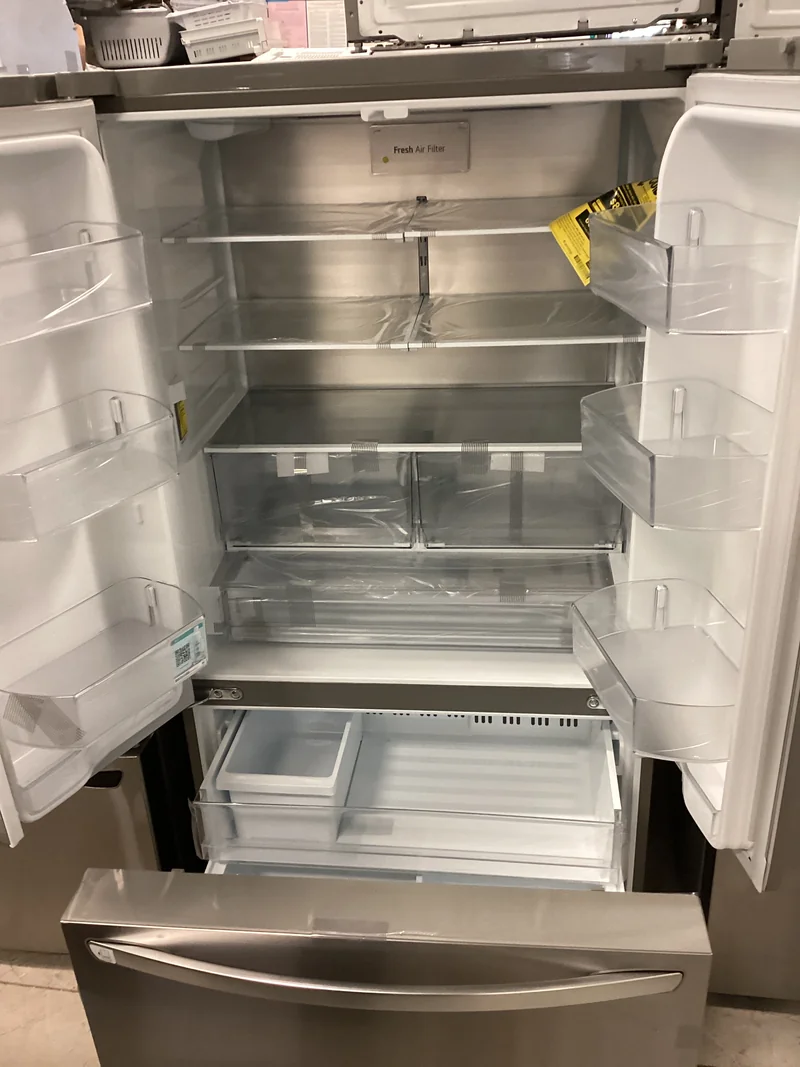 LG LRFLC2706S - French Door Refrigerator at Doraville Store