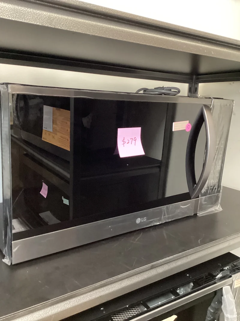 LG MVEM1825D - Microwave at Doraville Store