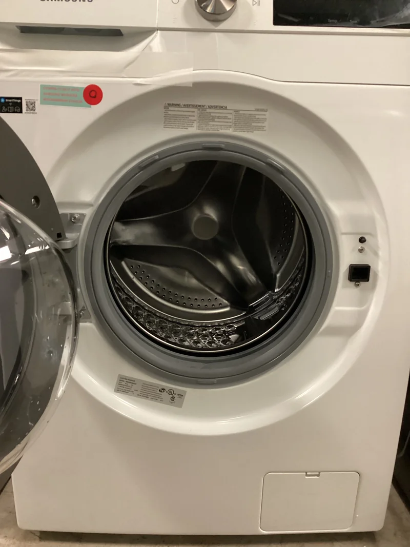 SAMSUNG WW25B6900AW - Front Load Washer at Doraville Store