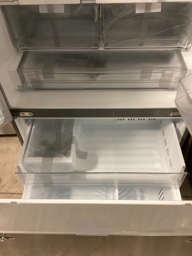 LG LRFLC2706S - French Door Refrigerator at Doraville Store