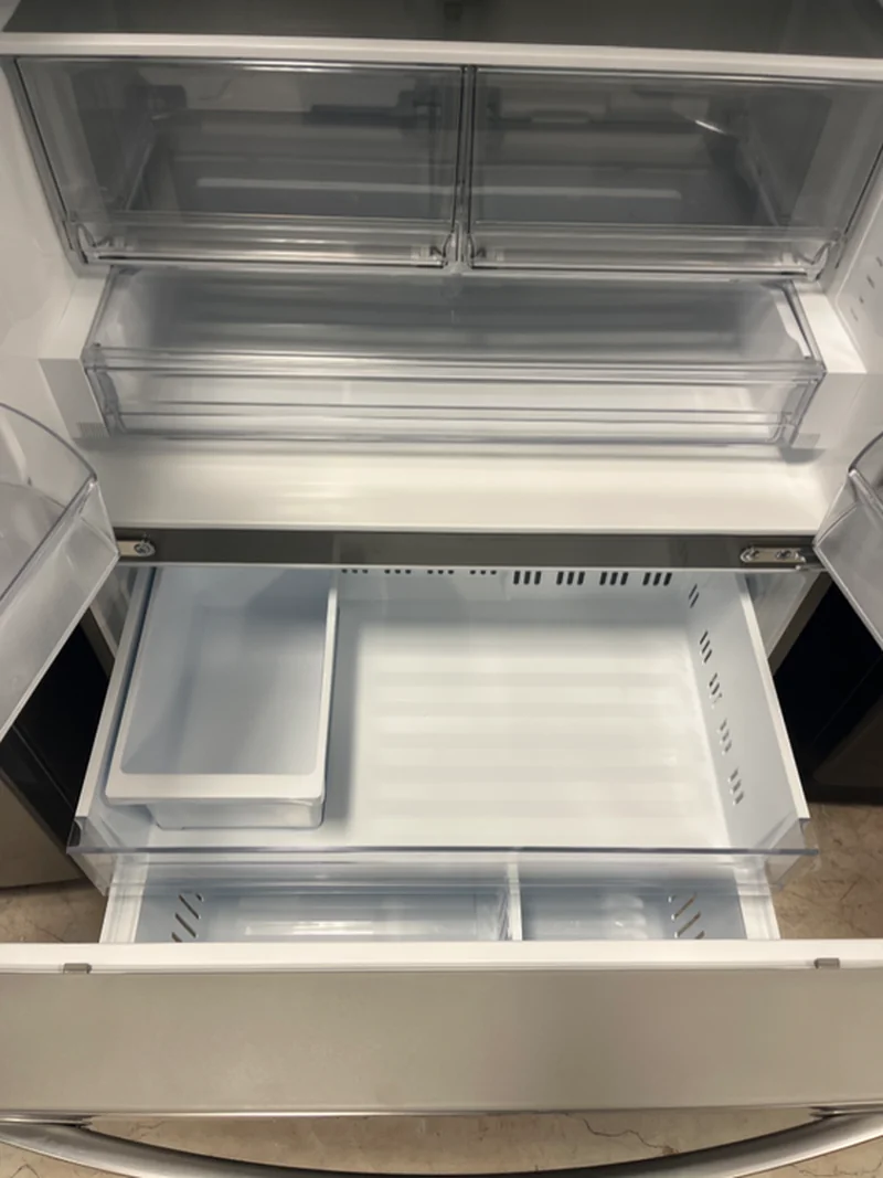 LG LRFLC2706S - French Door Refrigerator at Doraville Store