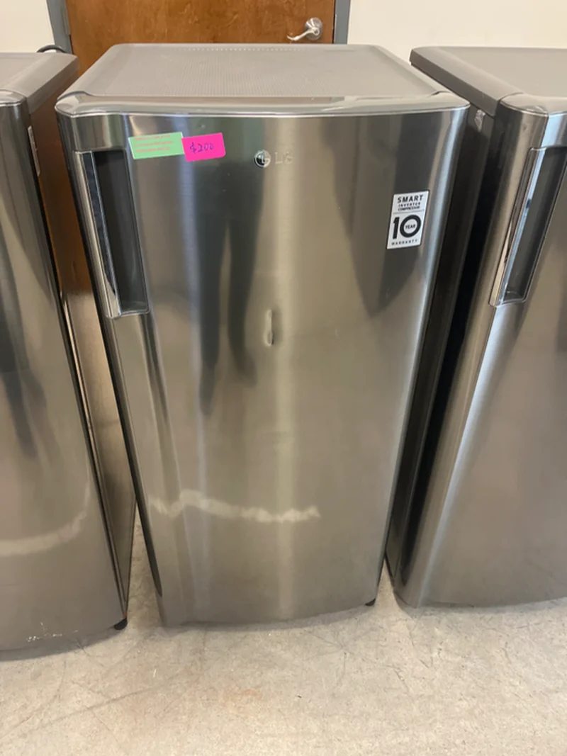 LG LRONC0605V - Compact Refrigerator at Doraville Store