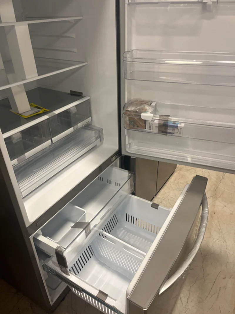 LG LRDCS2603S - Bottom Freezer Refrigerator at Doraville Store