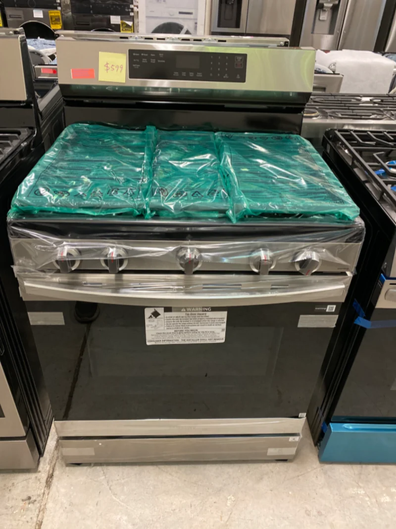 SAMSUNG NX60A6511SS - Gas Range at Doraville Store