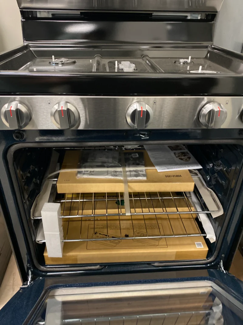 SAMSUNG NX60A6511SS - Gas Range at Doraville Store