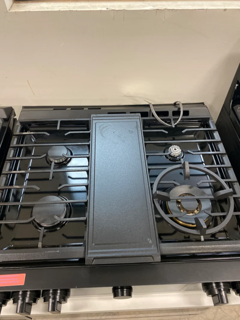 SAMSUNG NSG6DB870012 - Gas Range at Doraville Store