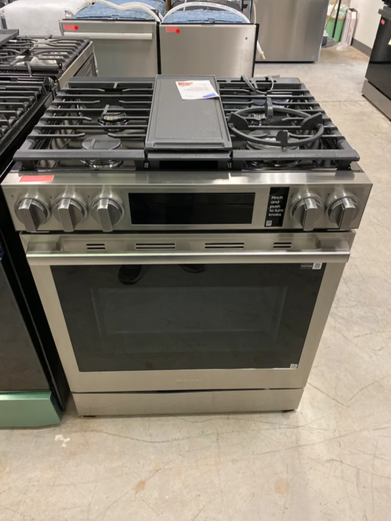SAMSUNG NSG90H60SR - Gas Range at Doraville Store
