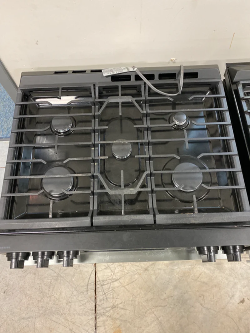 SAMSUNG NSG6DG8100SR - Gas Range at Doraville Store